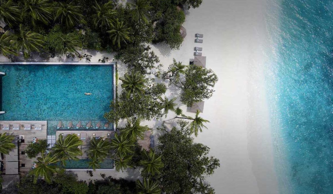 vakkaru maldives pool