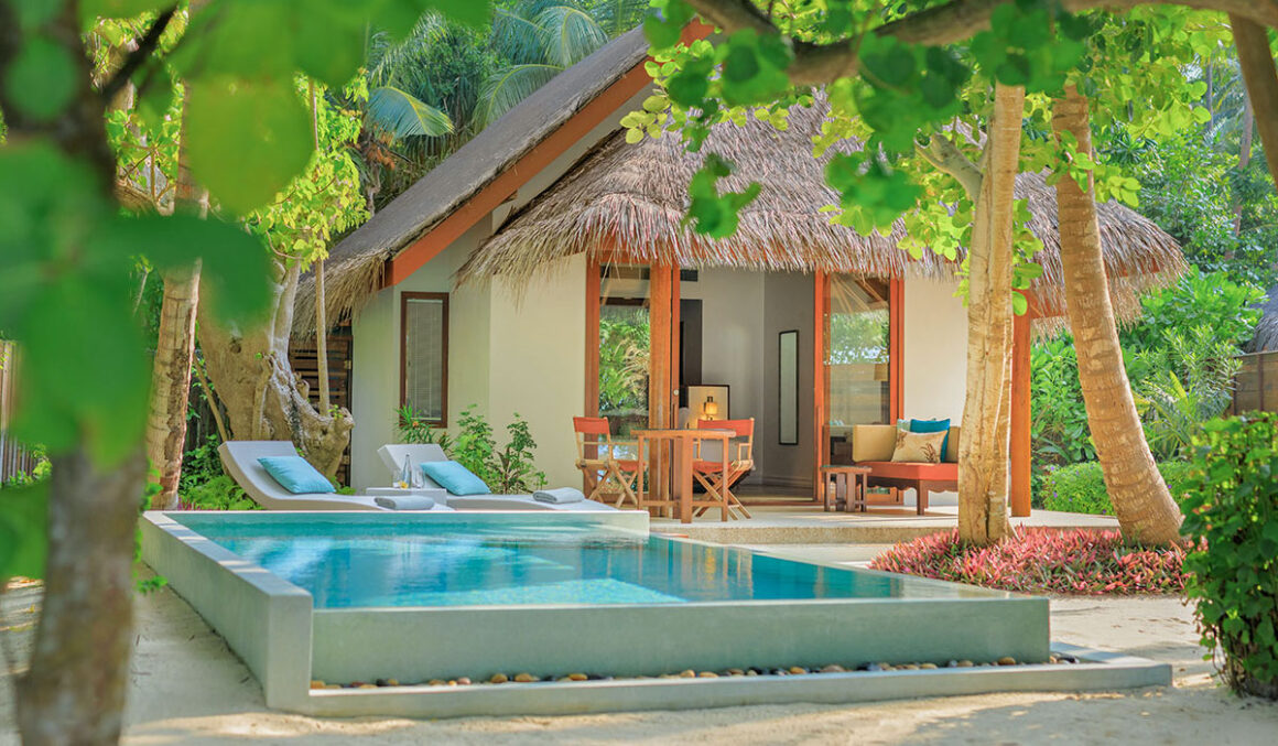 dusit thani beach deluxe villa